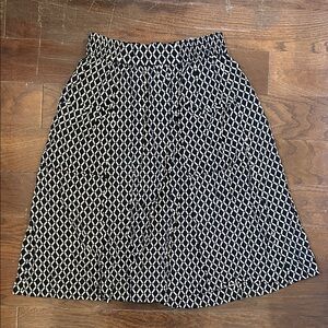 H&M Black and White Geometric A-Line Skirt - Size 6